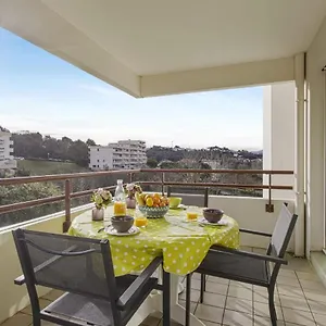 https://cosy-1br-with-terrace-and-parking-in-biarritz-5-min-to.biarritzhotels.info